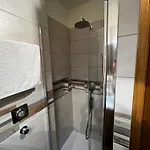 Lasiesta 아파트 메라노