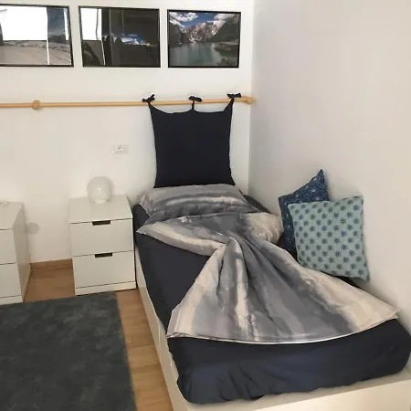 Apartment Lasiesta *